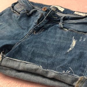 High rise distressed shorties!